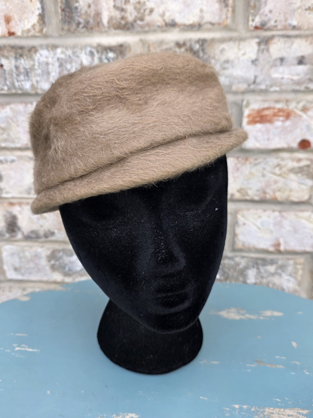 Vintage Lecie 1950s 60s Fuzzy Cloche Hat Camel Brown 22